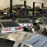 Դորիան փոթորիկից պաշտպանելու համար 10-յակ DeLorean-ներ թաքցվել են անգարում