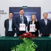 EIF-ի և Huawei-ի ներկայացուցիչները՝ համագործակցության հուշագրի ստորագրման ժամանակ
