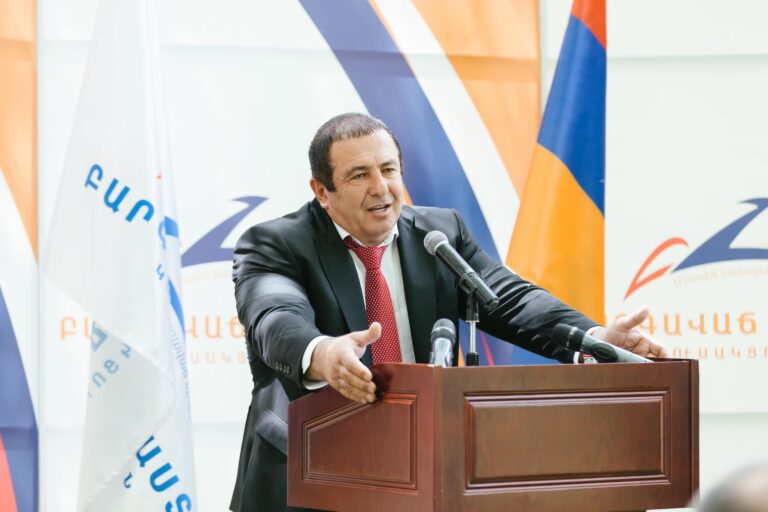 Գագիկ Ծառուկյան